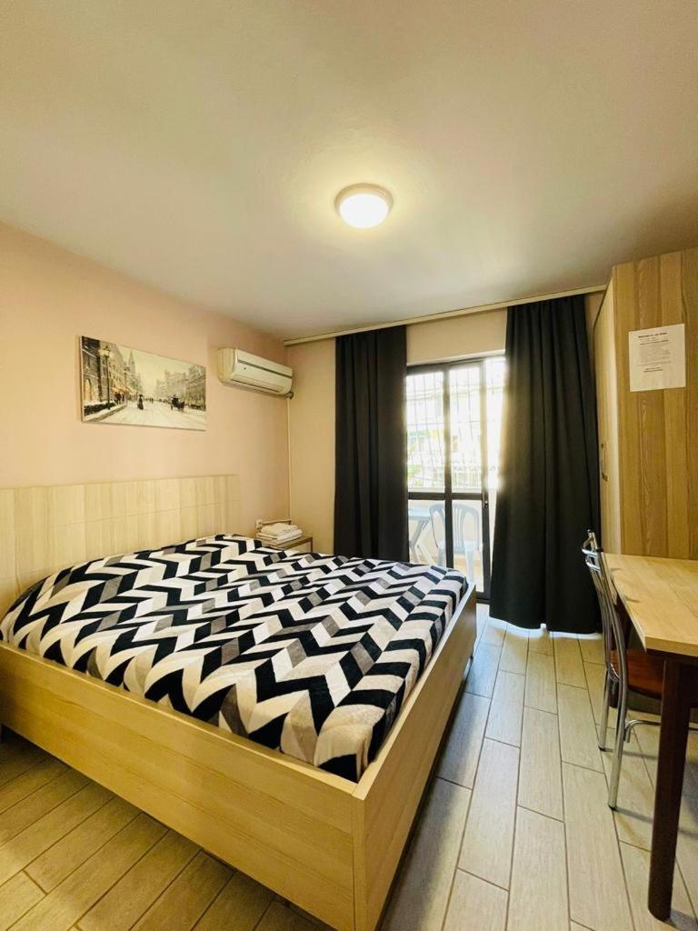Urban Life Tirana- Economy Rooms Exterior photo
